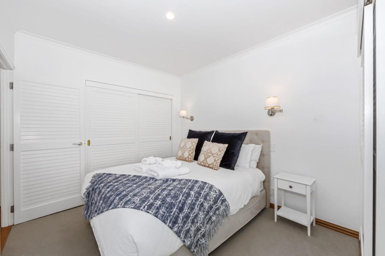 Waterfront Two Bedroom Apartment; Great Location! Auckland Esterno foto