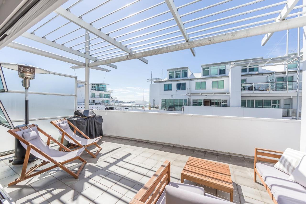 Waterfront Two Bedroom Apartment; Great Location! Auckland Esterno foto
